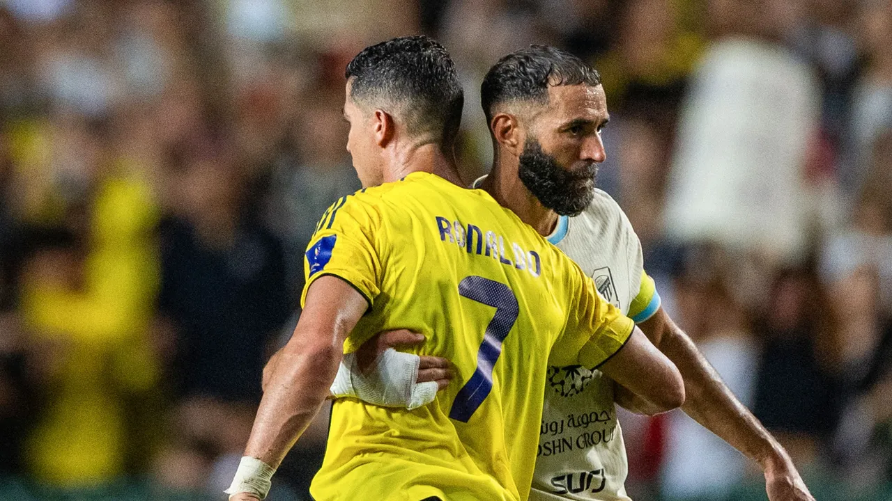 الكلاسيكو السعودي.. بنزيما ورونالدو يقودان تشكيل الاتحاد والنصر في قمة نارية